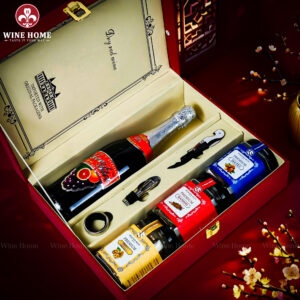 Hộp Quà Tết 2026 Hộp Da Đỏ Quai Xách Dọc 02