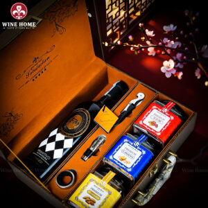 Hộp Quà Tết 2026 - Quà Tặng Doanh Nghiệp Cao Cấp Hộp Quà Tết 2026 Hộp Da Vali Họa Tiết Vô Lăng 09